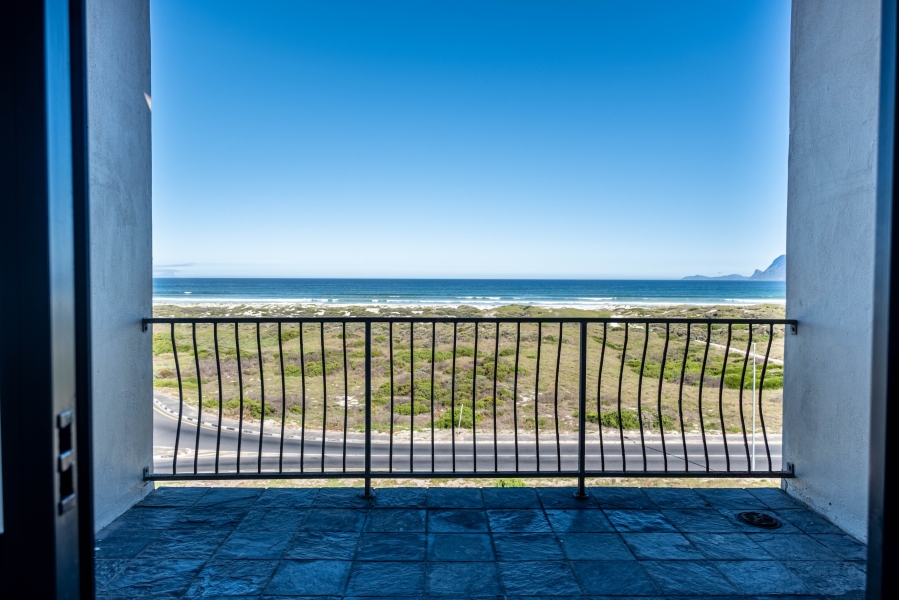 To Let 1 Bedroom Property for Rent in Muizenberg Western Cape
